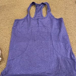 Lululemon tank